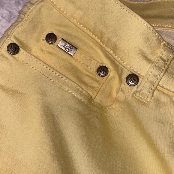 Diane Gilman Cropped Yellow Pants (12P) - Picture 10 of 14